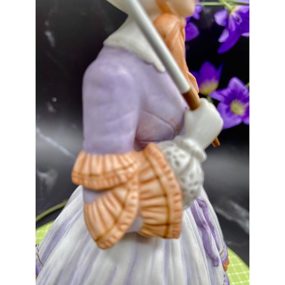 SOLD***Lenox "Springtime Promenade" Figurine, Fine porcelain - Picture 17 of 17